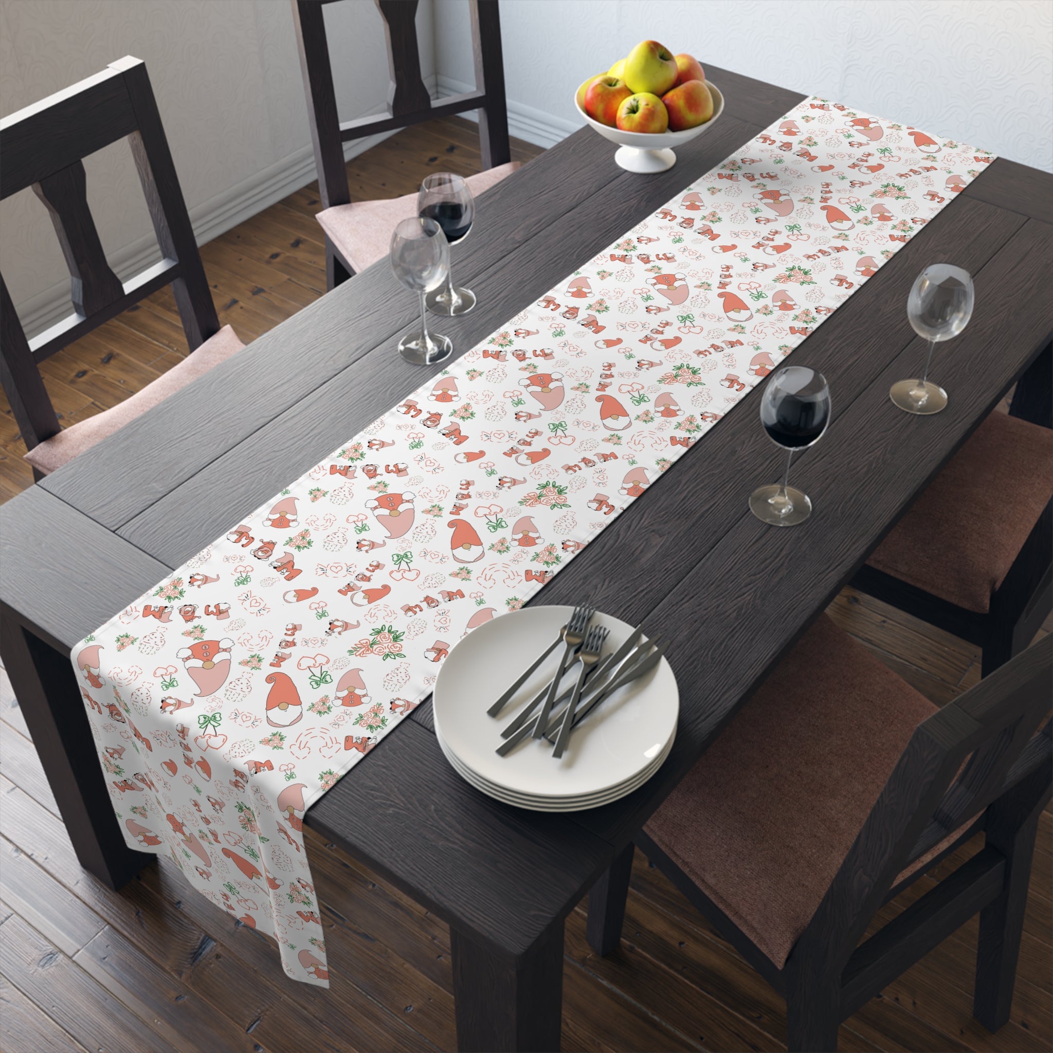 Mom Gnomes Table Runner |