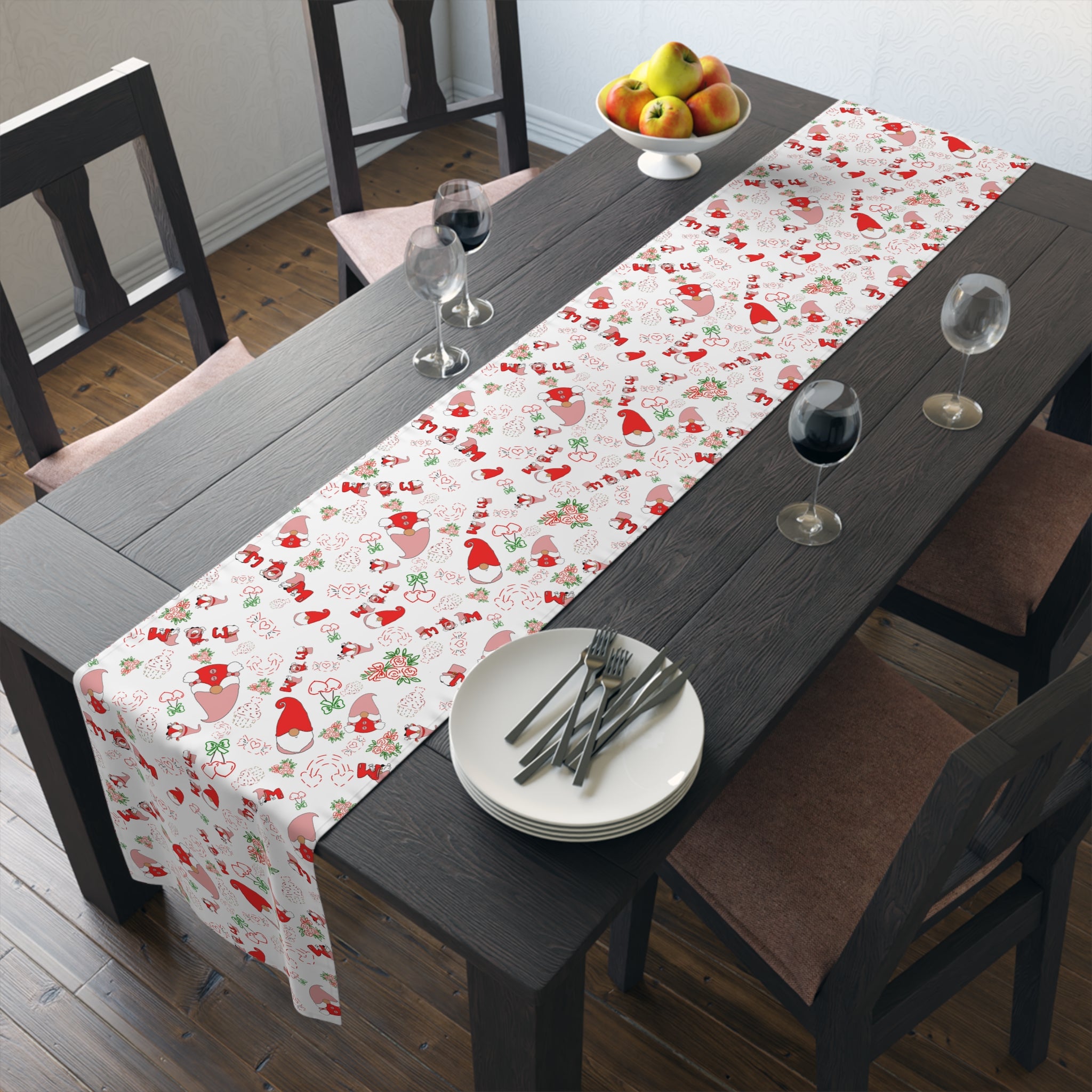 Mom Gnomes Table Runner |